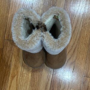 Warm Tan Kids Boots with Faux Fur Lining